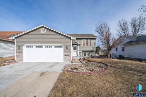 4620 E Hanna Cir Circle, Sioux Falls, SD, 57110 | Card Image
