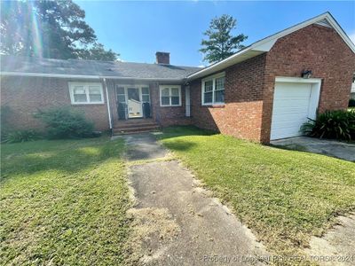 2303 N Rowland Avenue, House other with 3 bedrooms, 2 bathrooms and null parking in Lumberton NC | Image 3