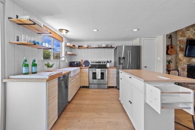 12324 Havelock Dr, House other with 3 bedrooms, 2 bathrooms and 4 parking in Austin TX | Image 11