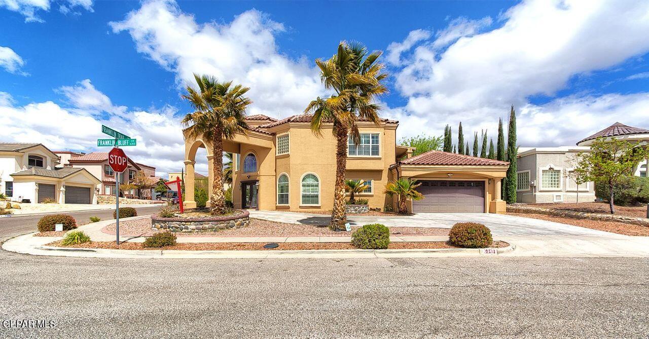 Franklin Bluff Dr, El Paso, TX 79912