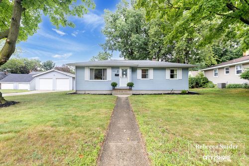 2261 Floyd St Sw, Wyoming, MI, 49519-3621 | Card Image