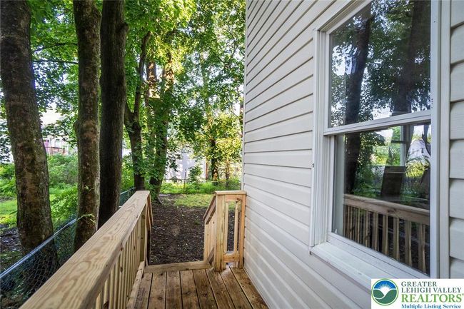 226 Fern St, House other with 4 bedrooms, 2 bathrooms and null parking in Jim Thorpe PA | Image 37