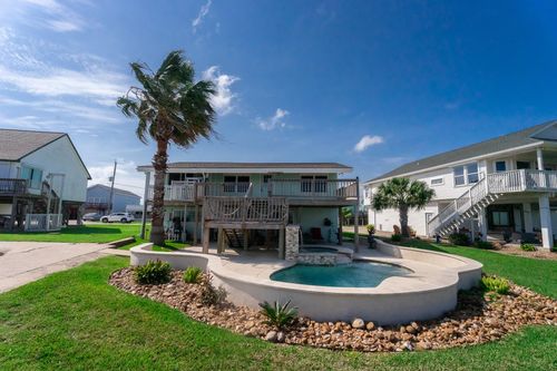 1417 8th St, Dickinson, TX, 77539-2469 | Card Image