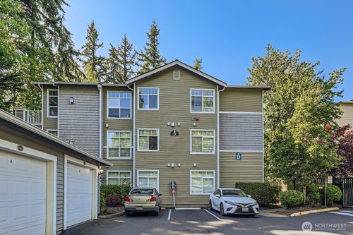 apt-d103-12712 Admiralty Way, Everett, WA, 98204-8018 | Card Image