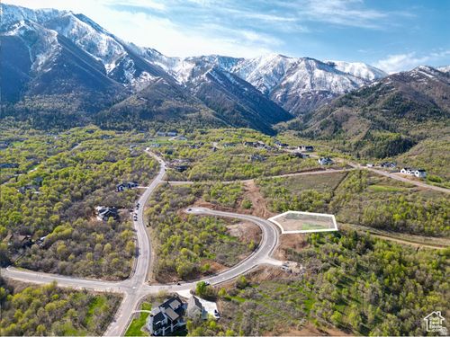 218-1074 S Loafer Dr, Woodland Hills, UT, 84653-5526 | Card Image