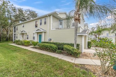 2001 - 1642 Hammocks Avenue, Condo with 3 bedrooms, 2 bathrooms and null parking in Lutz FL | Image 3