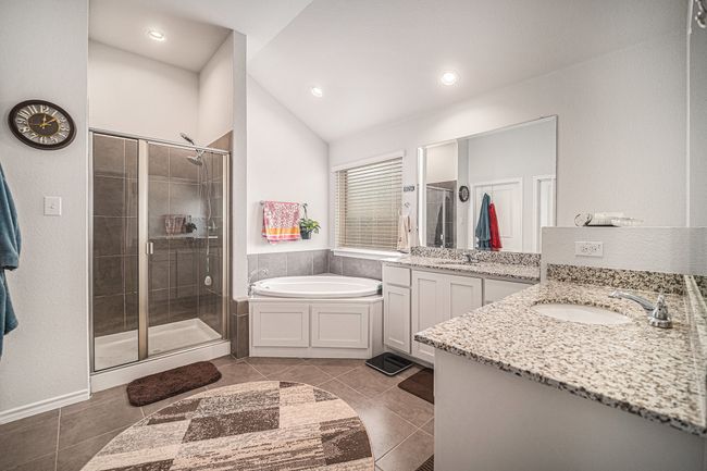 6505 Boot Jack Dr, House other with 4 bedrooms, 3 bathrooms and null parking in Joshua TX | Image 17