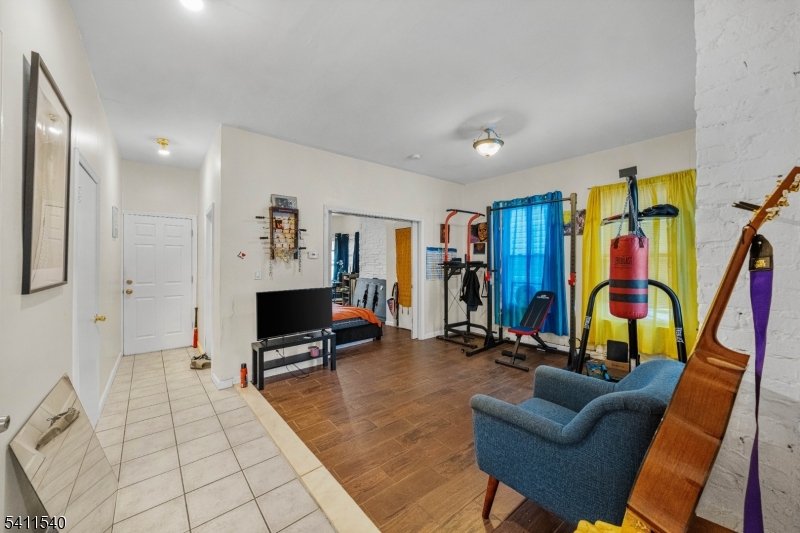 Residential Income in Newark City 5