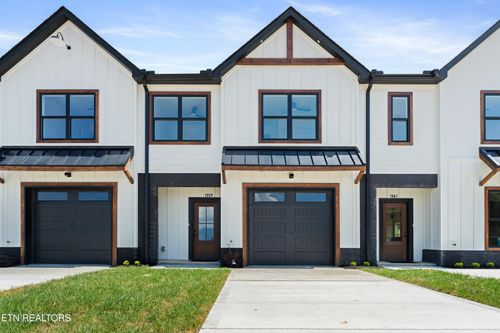 1359 Grace Way, Sevierville, TN, 37862-6191 | Card Image
