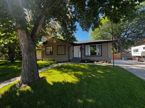 6031 Lacombe Way Sw, Calgary, AB, T3E5T4 | Card Image