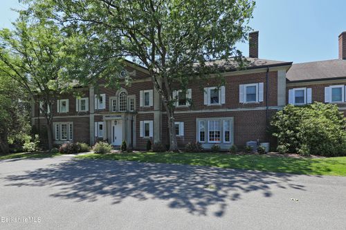 va-6-200 Old Stockbridge Rd, Stockbridge, MA, 01262-7768 | Card Image