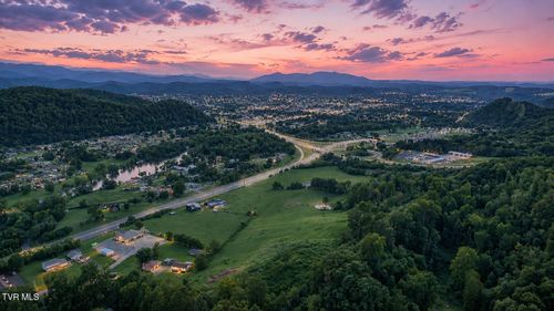 143 Highway 91, Elizabethton, TN, 37643-6034 | Card Image