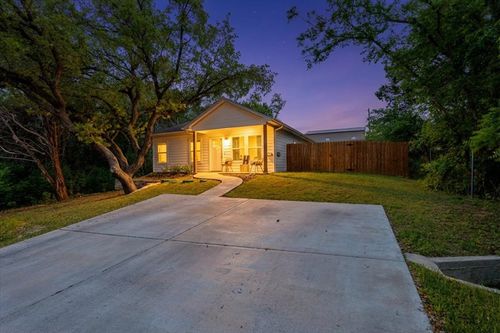921 Indian Dr, Granbury, TX, 76048-5918 | Card Image