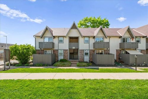 3-6232 Robinson St, Mission, KS, 66202-3096 | Card Image