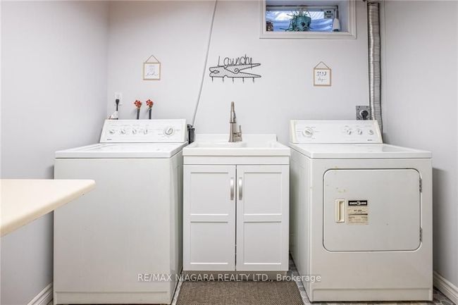 7863 Trackview St, House other with 3 bedrooms, 2 bathrooms and 2 parking in Niagara Falls ON | Image 32