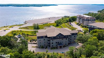 201 - 11c Salt Dock Rd, House attached with 2 bedrooms, 2 bathrooms and 1 parking in Parry Sound ON | Image 2