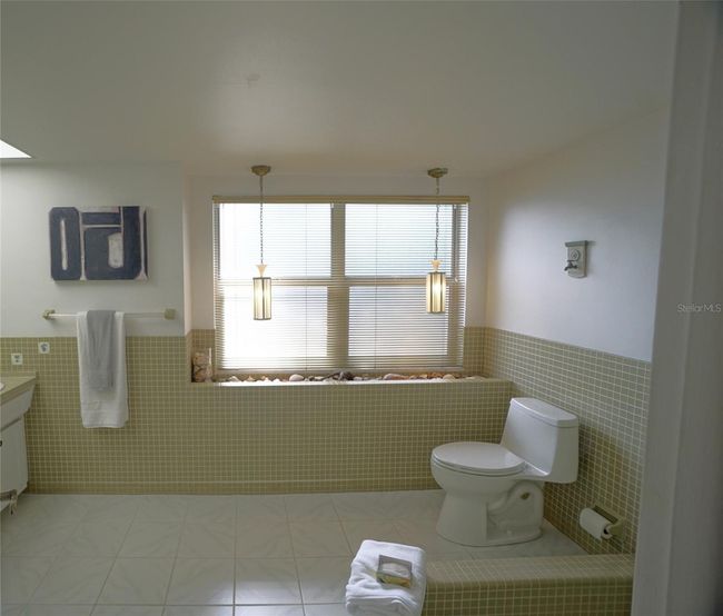 705 Spanish Main Dr, House other with 3 bedrooms, 3 bathrooms and null parking in APOLLO BEACH FL | Image 9