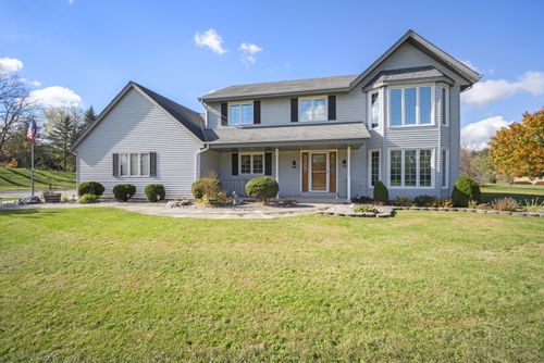 2256835 Guthrie Dr, Big Bend, WI, 53103-9640 | Card Image