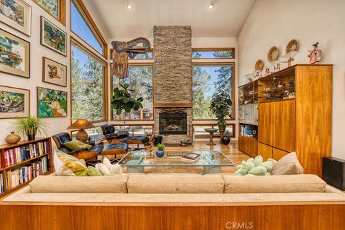 2519 Cedarwood, Pine Mountain Club, CA, 93222 | Card Image