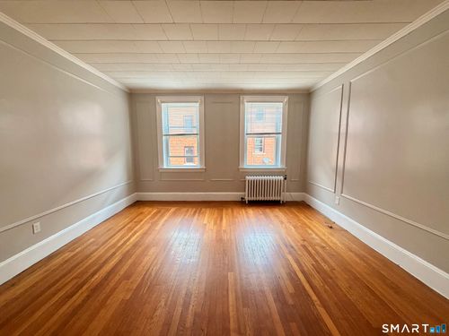 b3-90 Norton Street, New Haven, CT, 06511 | Card Image