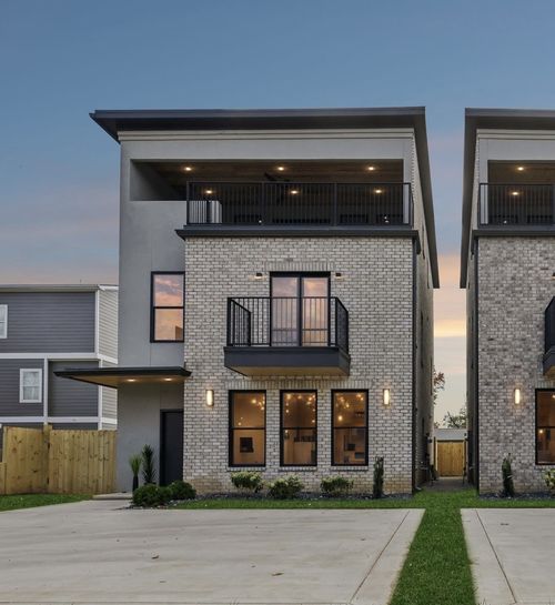 a-297 Paragon Mills Rd, Nashville, TN, 37211-4034 | Card Image