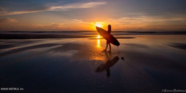 Enjoy Sunrise at the BEACH | Image 47