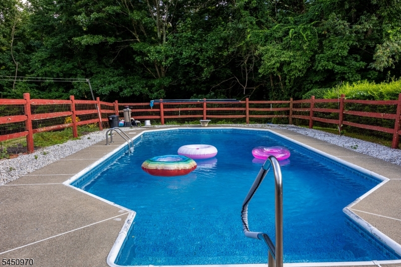 Residential in Vernon Twp. 3
