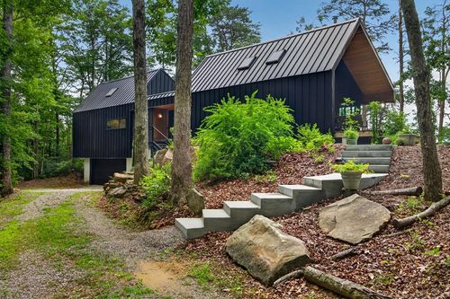 378 Parkside Ln, Spencer, TN, 38585-1008 | Card Image