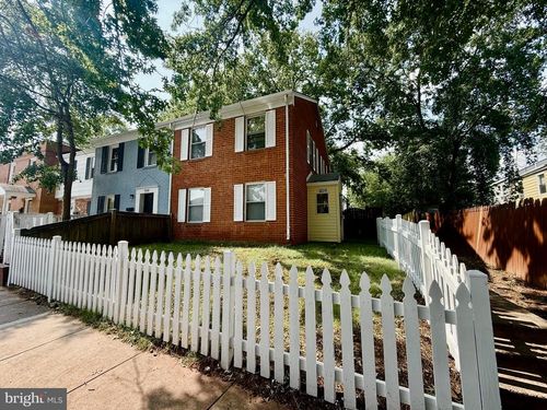 9206 Hood Rd, MANASSAS, VA, 20110-5994 | Card Image