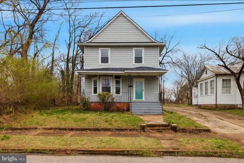 1319 Custer St, PETERSBURG, VA, 23803-5556 | Card Image