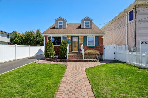 188 N 3rd St, Bethpage, NY, 11714-2106 | Card Image