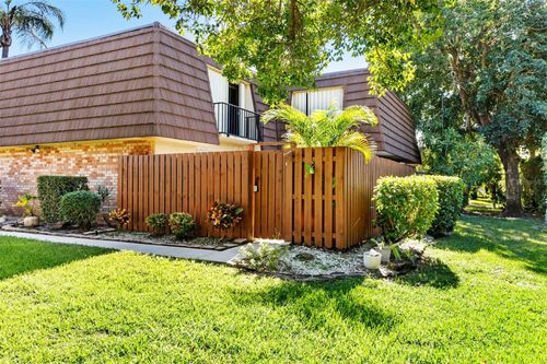 3911 Carolina Dr, Lake Worth, FL, 33461-3252 | Card Image