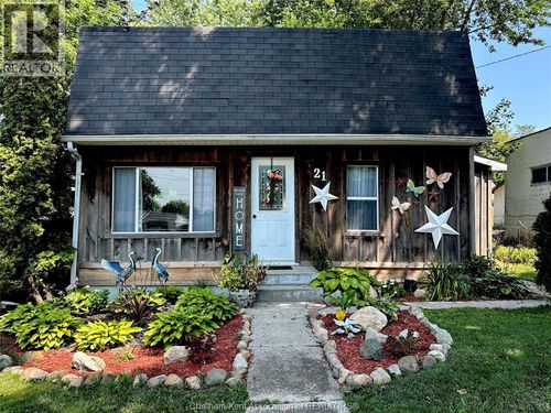 21 Albert Ave, Ridgetown, ON, N0P2C0 | Card Image