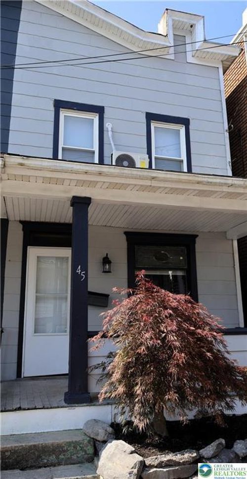 45 E Howard Ave, Coaldale, PA, 18218-1518 | Card Image