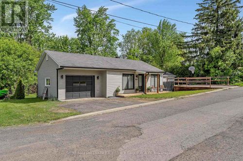 1310 Henri Cir, Rockland, ON, K4K1C6 | Card Image