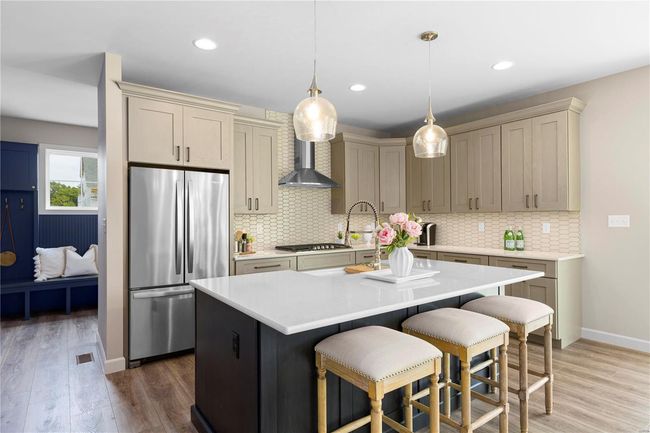 Photo representation of a similar home. Some features shown may be optional. | Image 5