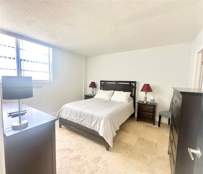 APT-5Y - 3801 S Ocean Dr, Condo with 1 bedrooms, 1 bathrooms and null parking in Hollywood FL | Image 16