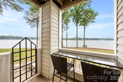 907 Southwest Dr, Davidson, NC, 28036-8923 | Card Image