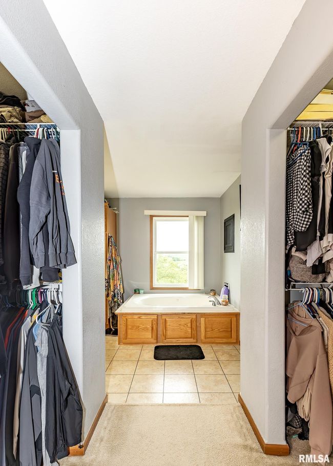 37998 Highway 64, House other with 4 bedrooms, 4 bathrooms and null parking in Preston IA | Image 39