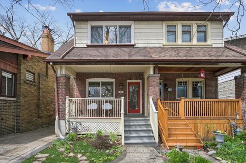 104 Oakcrest Ave, Toronto, ON, M4C1B7 | Card Image