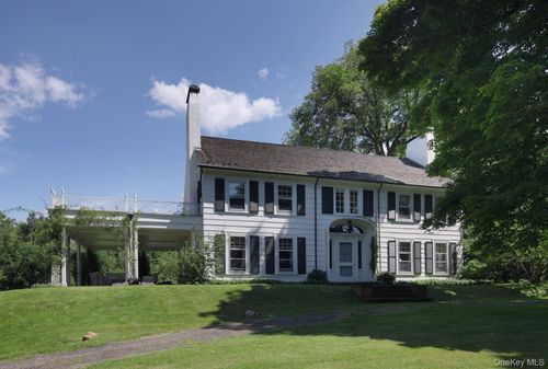 30 Dewey Ln, Pawling, NY, 12564-1720 | Card Image