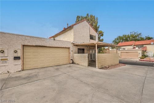 3333 Racquet St, Las Vegas, NV, 89121-4028 | Card Image