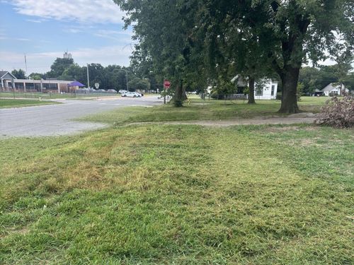 102 W 2nd, Coffeyville, KS, 67337 | Card Image