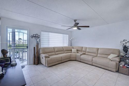apt-216-400 Village Green Cir W, Palm Springs, FL, 33461-1490 | Card Image