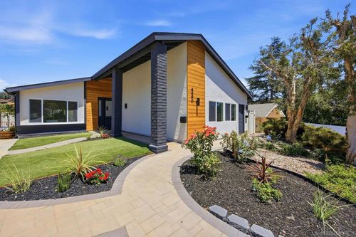 6690 Gullstrand St, San Diego, CA, 92122-3001 | Card Image