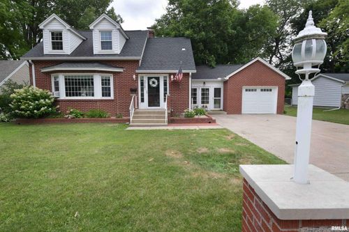 234 E Edgewood St, Morton, IL, 61550-2517 | Card Image