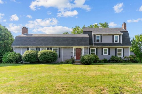 26 Canterbury Tpke, Norwich, CT, 06360-1811 | Card Image