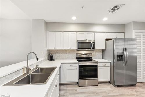 105-16450 Millstone Cir, FORT MYERS, FL, 33908-6623 | Card Image