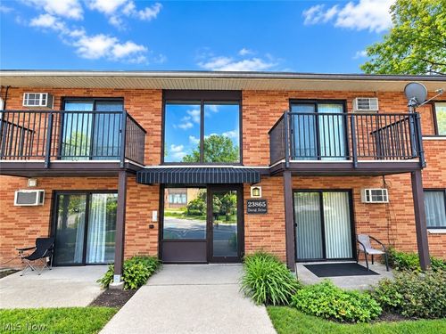 204-23865 David Dr, North Olmsted, OH, 44070-2976 | Card Image