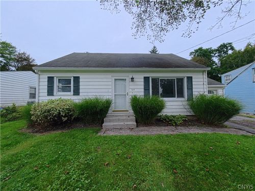 107 E Dauenhauer St, East Syracuse, NY, 13057-2601 | Card Image